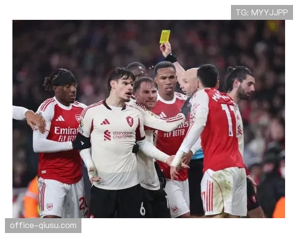 利物浦对阵阿森纳马丁内利禁区倒地VAR确认非点球 科纳特触球优先获肯定